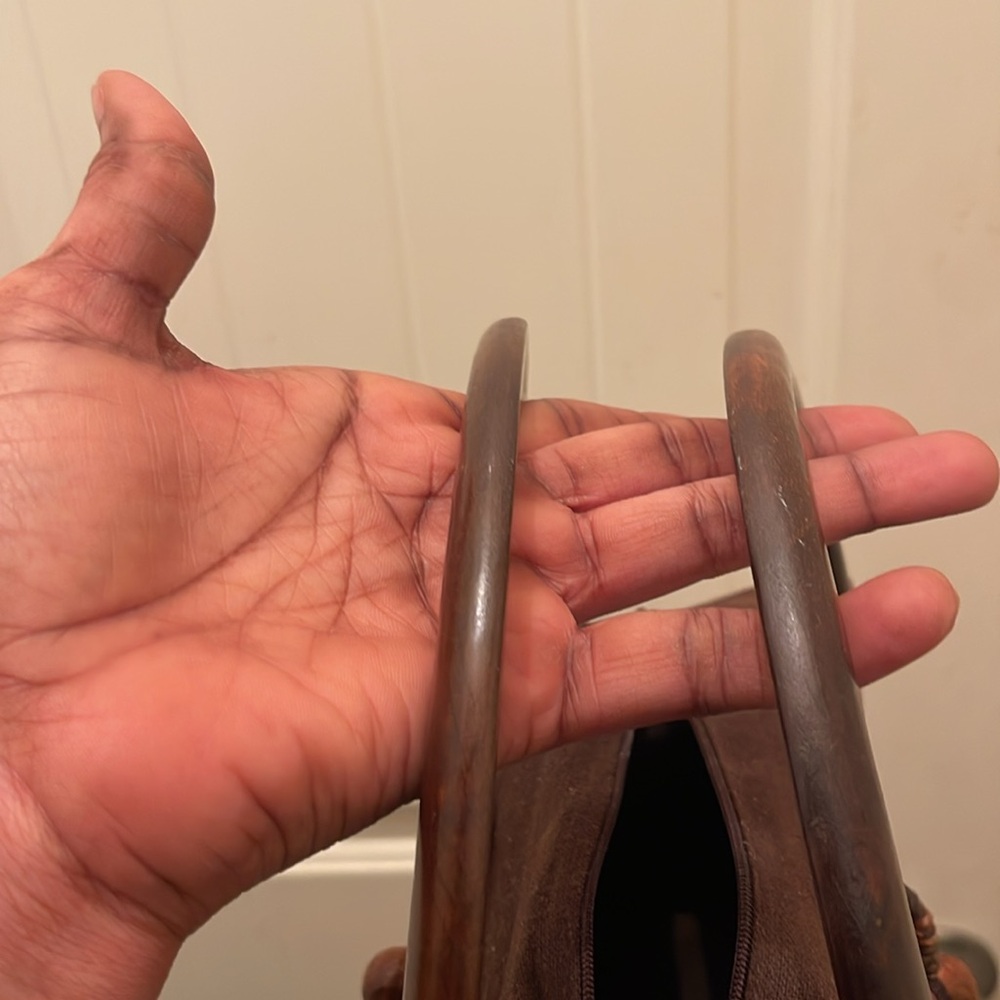 Vintage Tan and Brown Handbag - Picture 9 of 16
